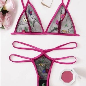 Lingerie lace black floral set